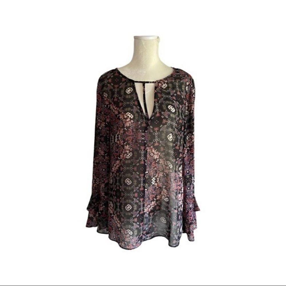 BCBGgeneration floral blouse size M